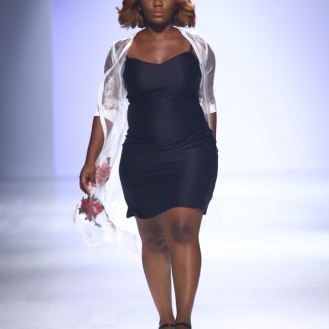 about-that-curvy-life-collective-aisha-makioba-deisnger_img_4650_theafricanista-10
